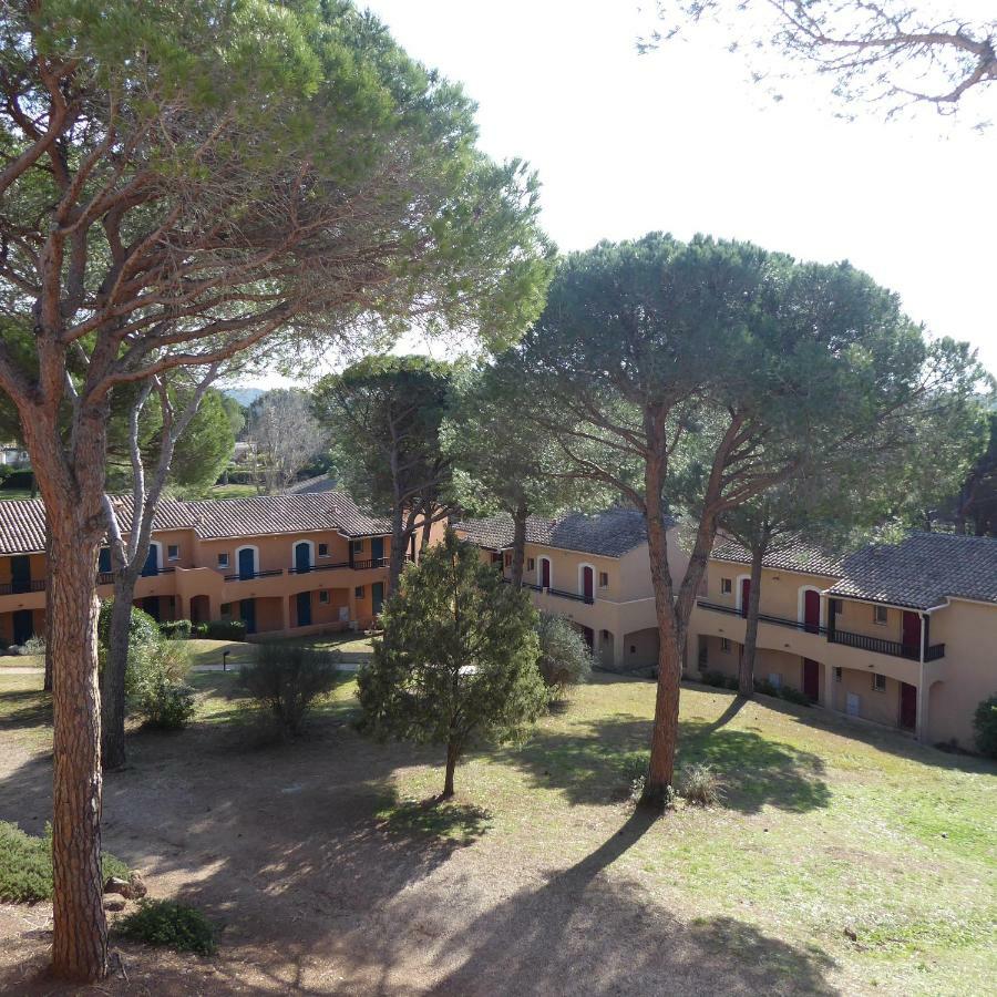 Residences Du Golf Saint-Raphaël Exteriér fotografie
